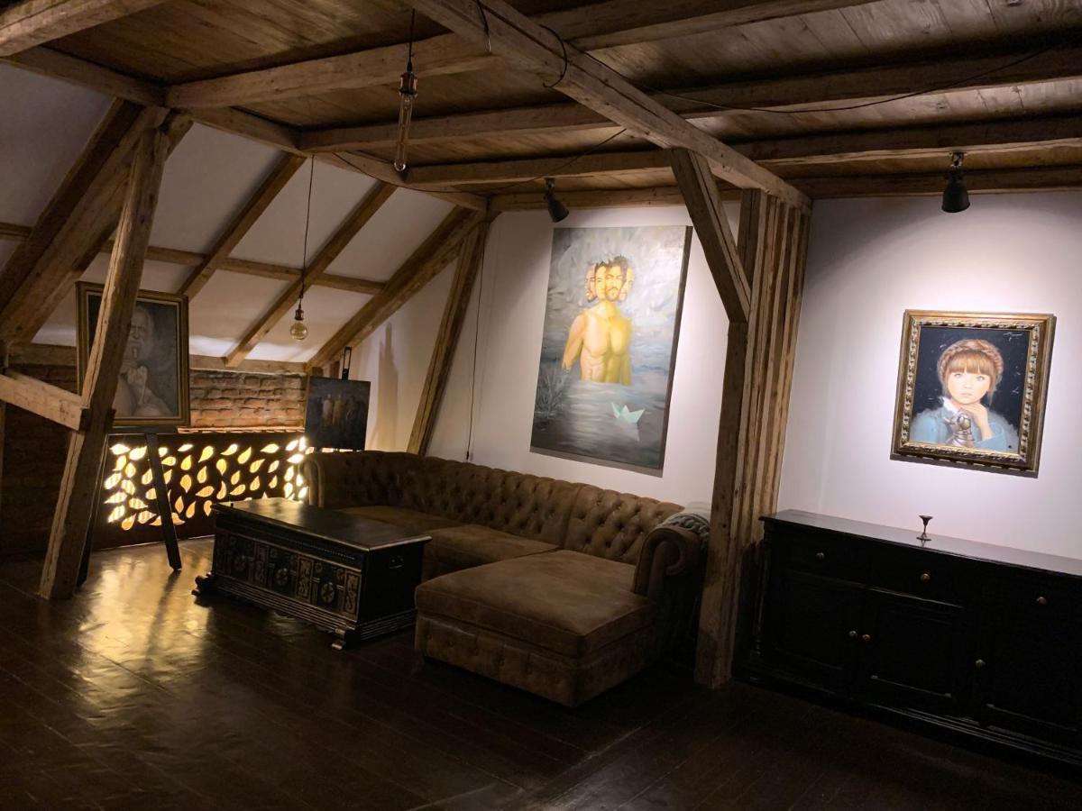 Gallery Loft Piatra Neamt Luaran gambar